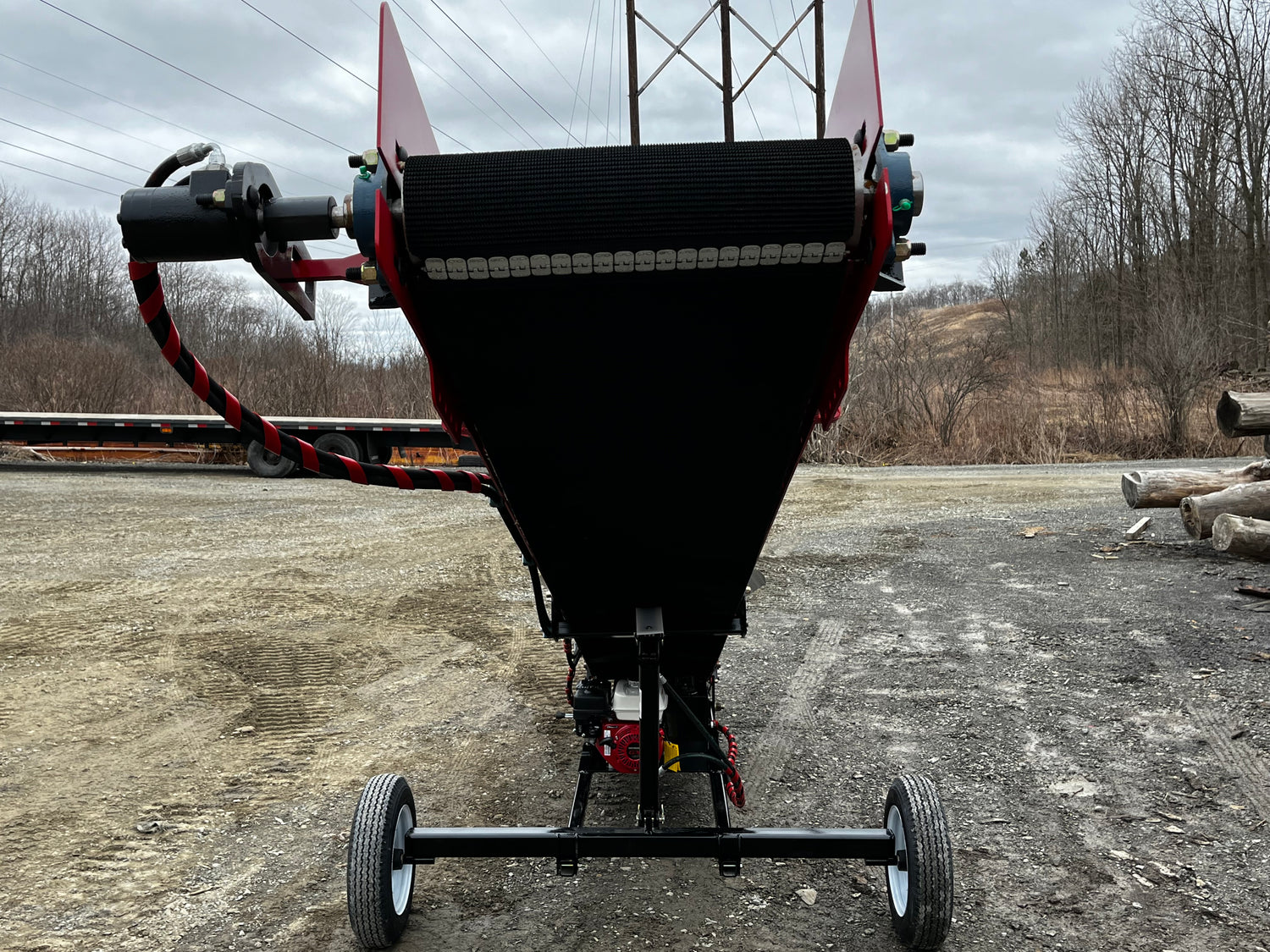 16 ft Wood Processor Conveyor with honda engine