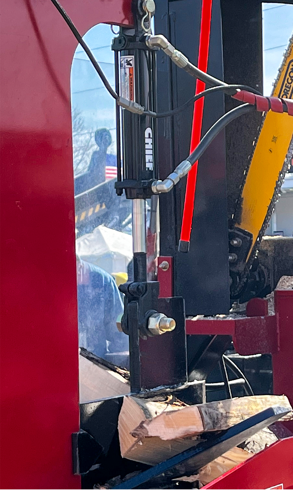 Firewood Processor with Power Saw and hydraulic wedge lift